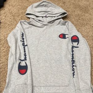 Women’s Champion hooded long sleeve shirt